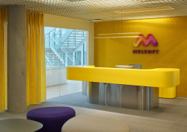 Kompanijos MELSOFT biure - LT.Project patiekti akustikos ir baldų sprendimai